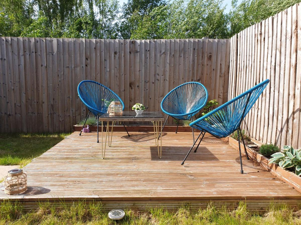 Cheerful 1 Private Room-Ensuite With Free Parking Silverdale (Staffordshire) Exterior foto