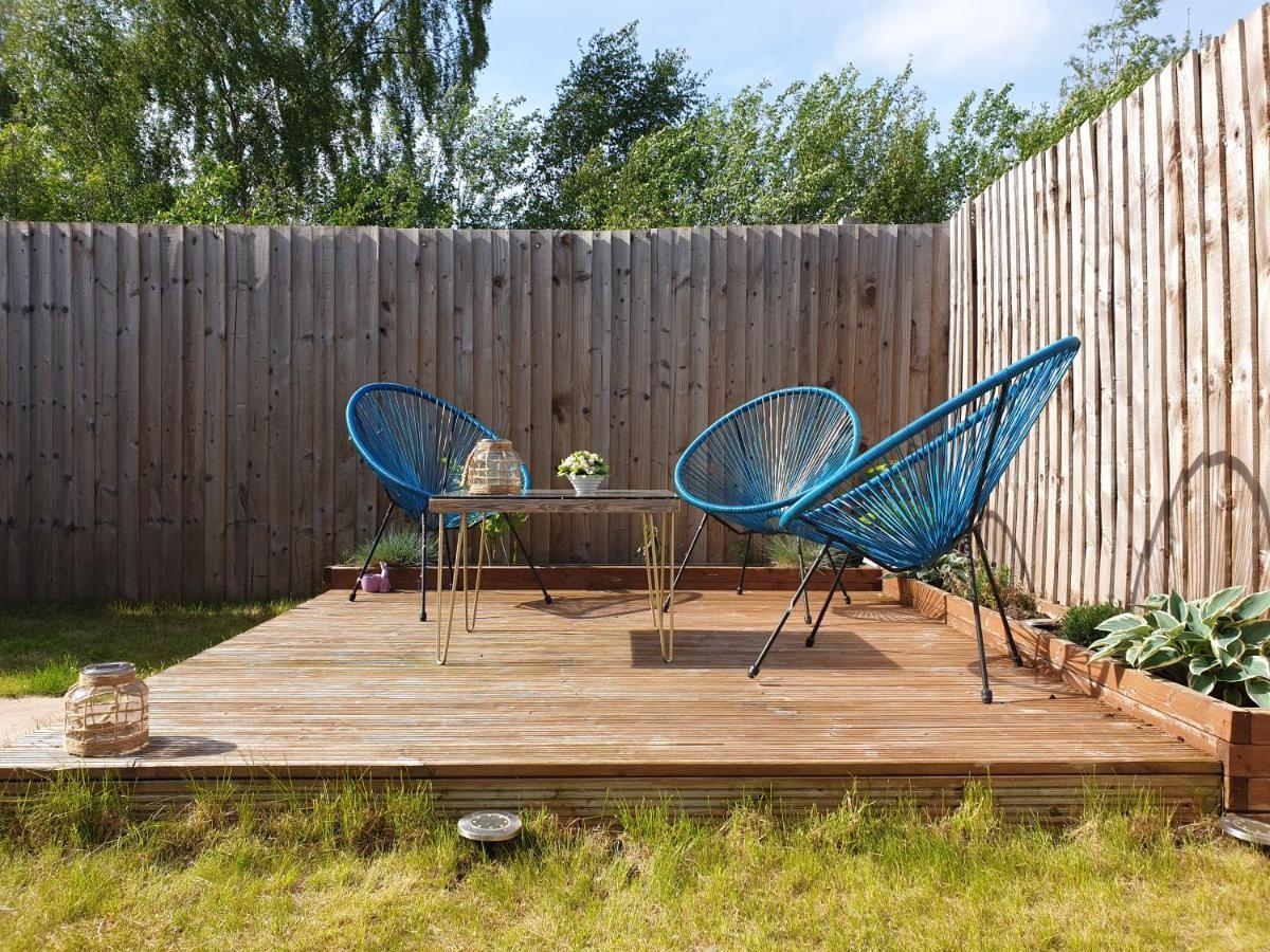Cheerful 1 Private Room-Ensuite With Free Parking Silverdale (Staffordshire) Exterior foto